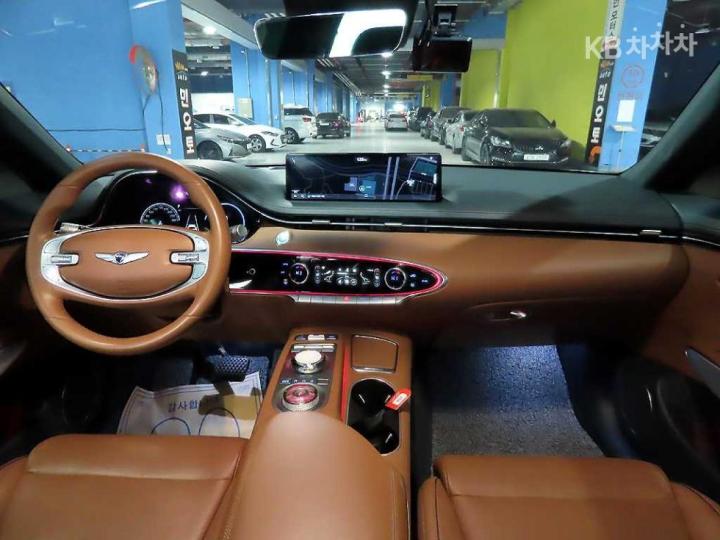 Genesis GV70 Gasoline 2.5T AWD - фото 7