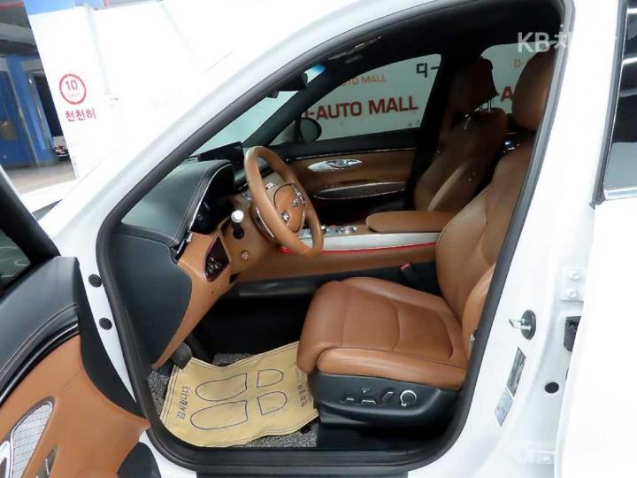 Genesis GV70 Gasoline 2.5T AWD - фото 8