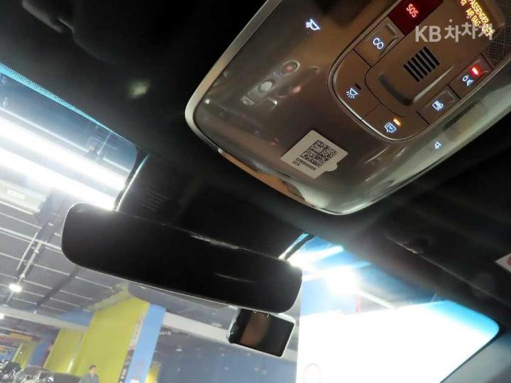 Genesis GV70 Gasoline 2.5T AWD - фото 16