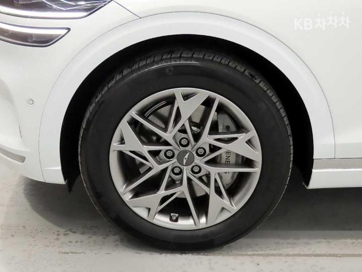 Genesis GV70 Gasoline 2.5T AWD - фото 20