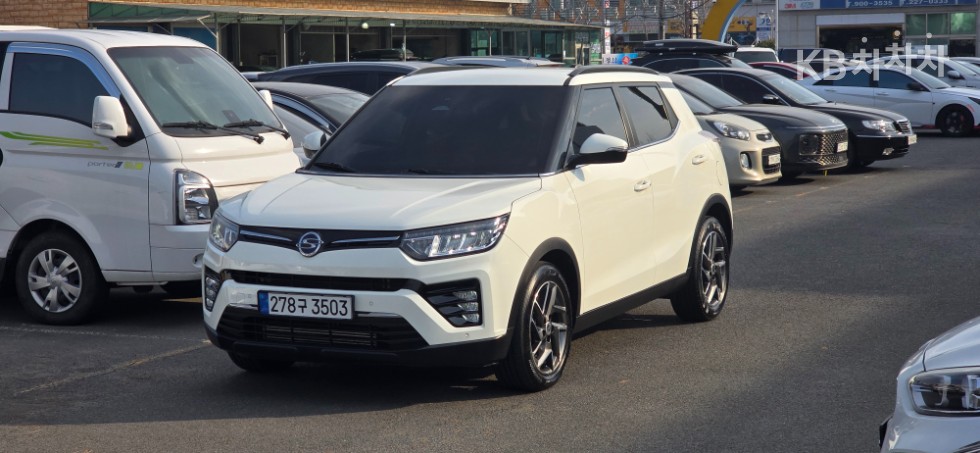 KG Mobility 베리 뉴 티볼리 가솔린 V3 2WD 기본형 - фото 1