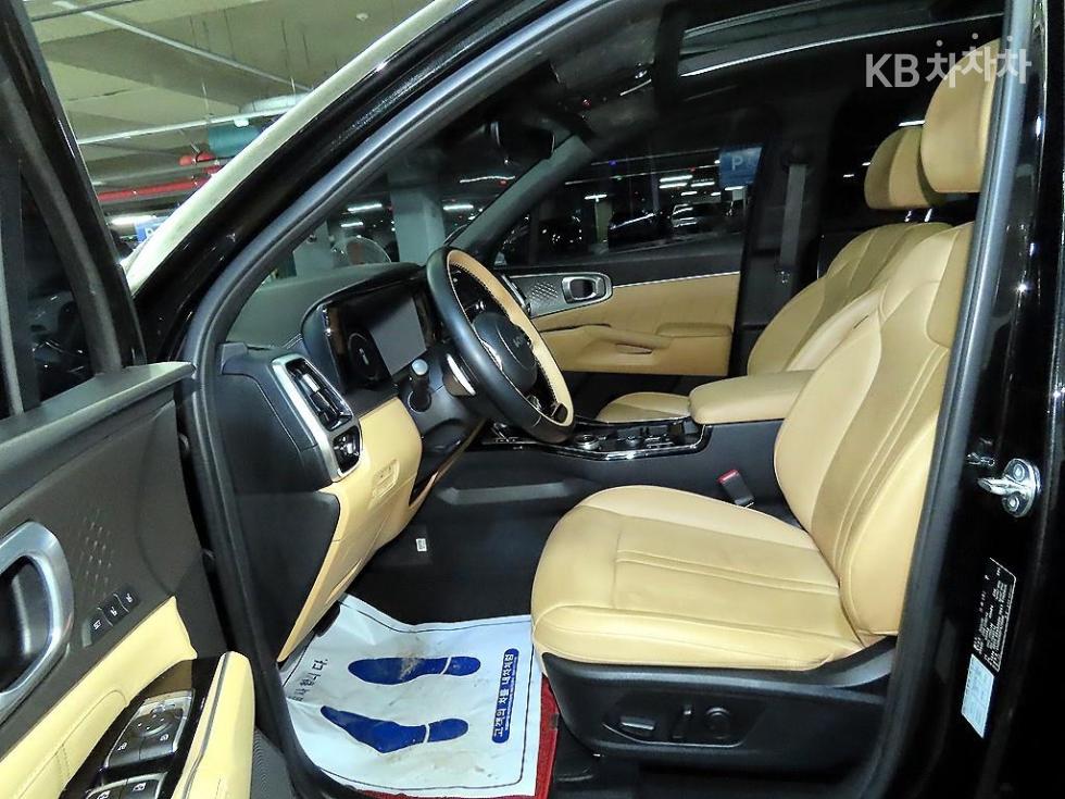 2023 - kia sorento