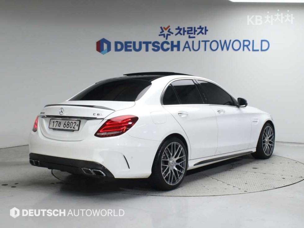 2017 - mercedes-benz c-class