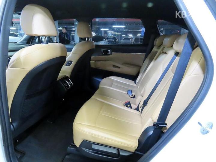 Kia Sorento Hybrid 1.6 HEV Prestige 8