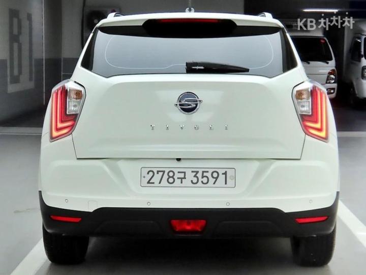 KG Mobility (Ssangyong) Tivoli Gasoline V3 2WD Base Type 4