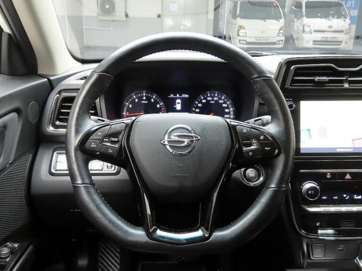 KG Mobility (Ssangyong) Tivoli Gasoline V3 2WD Base Type 8