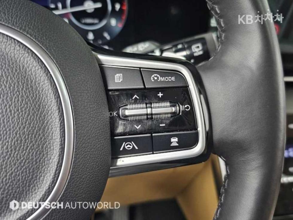 2023 - kia carnival