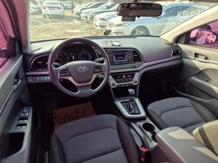 Hyundai Avante AD 1.6 e-VGT Style 7