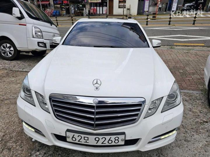 Mercedes-Benz E-Class New E220 CDI Avantgarde W212