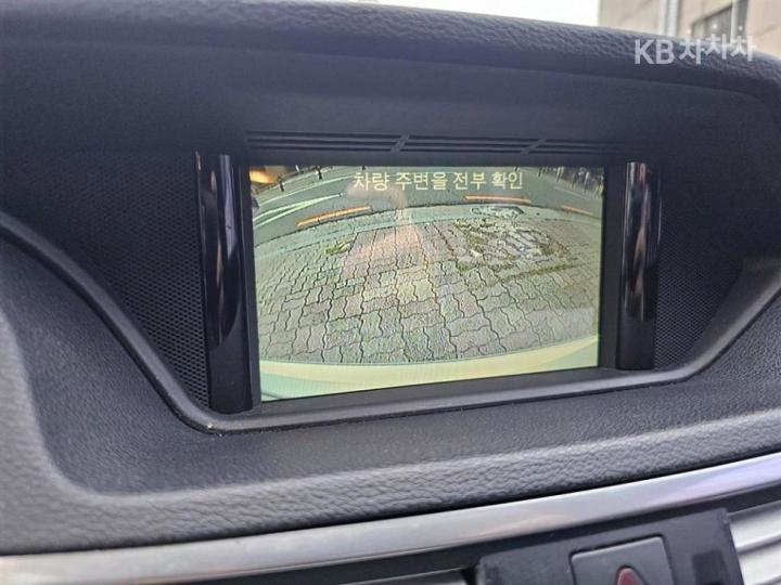 Mercedes-Benz E-Class New E220 CDI Avantgarde W212 9