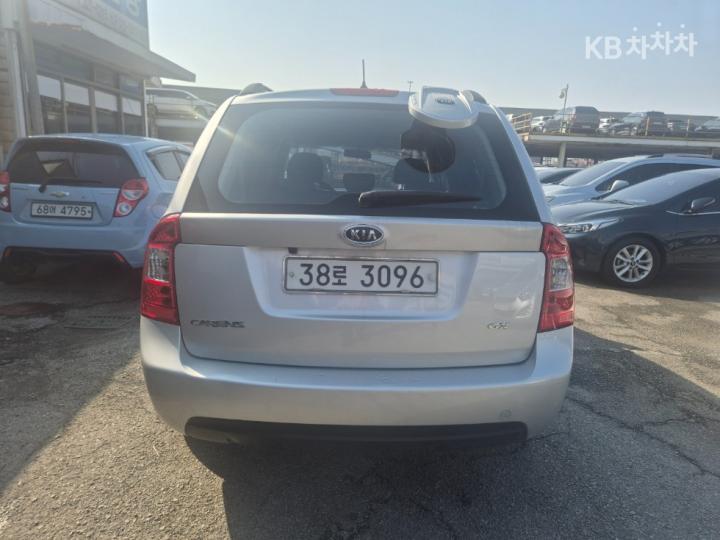 Kia Carens New 2.0 LPI GLX Premium Type 6