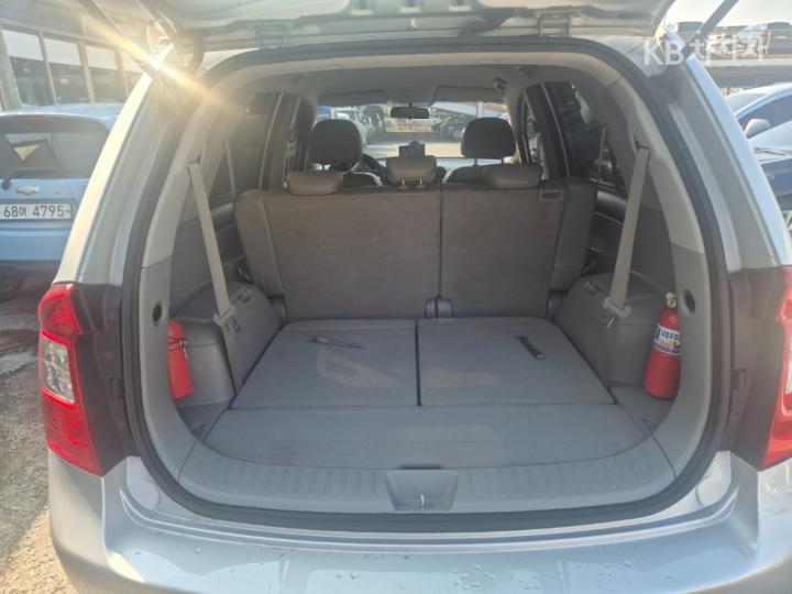 Kia Carens New 2.0 LPI GLX Premium Type 7