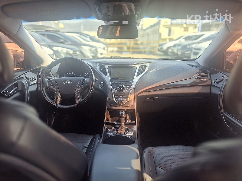 Hyundai Grandeur — miniaturë 7