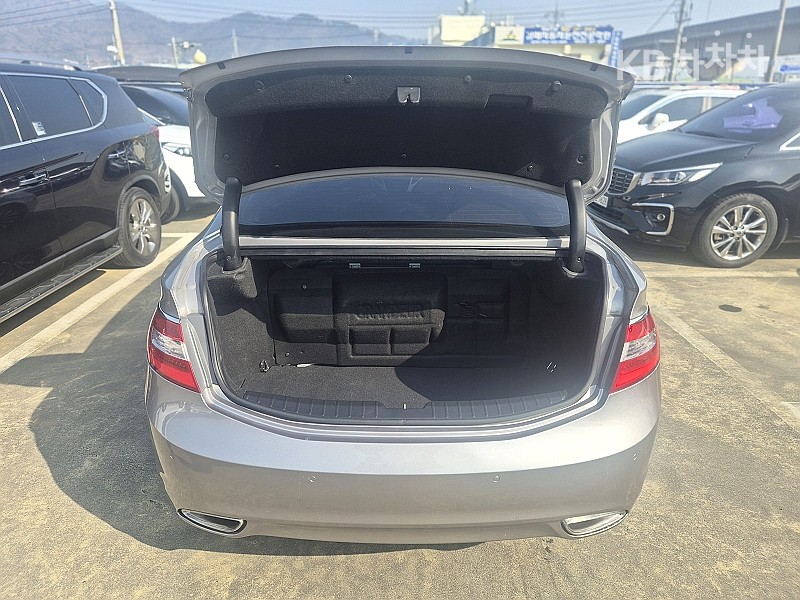 Hyundai Grandeur — miniaturë 12