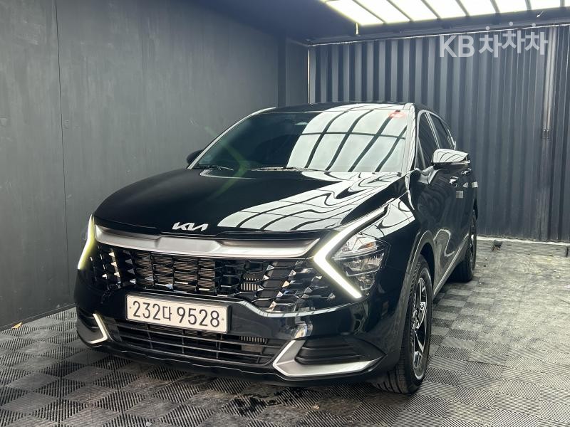 2023 - kia sportage