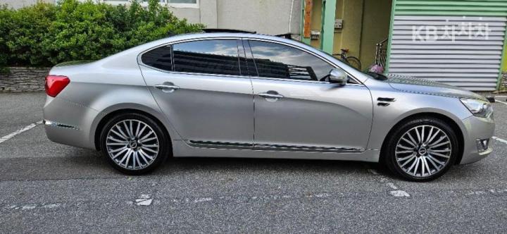 Kia K7 LPI 3.0 Prestige 9