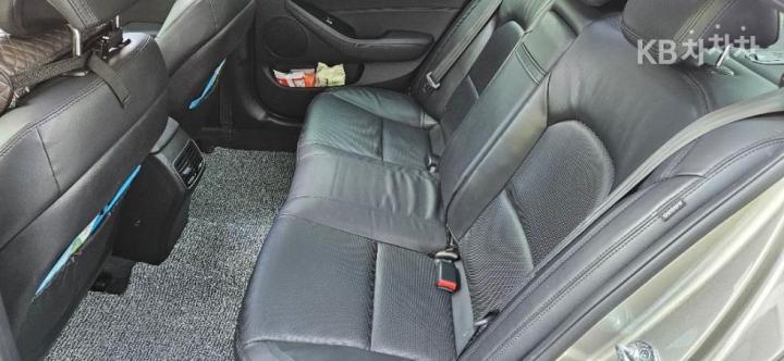 Kia K7 LPI 3.0 Prestige 8