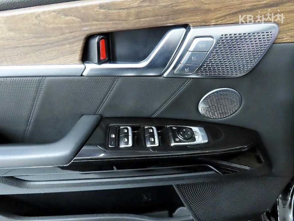 2020 - kia mohave