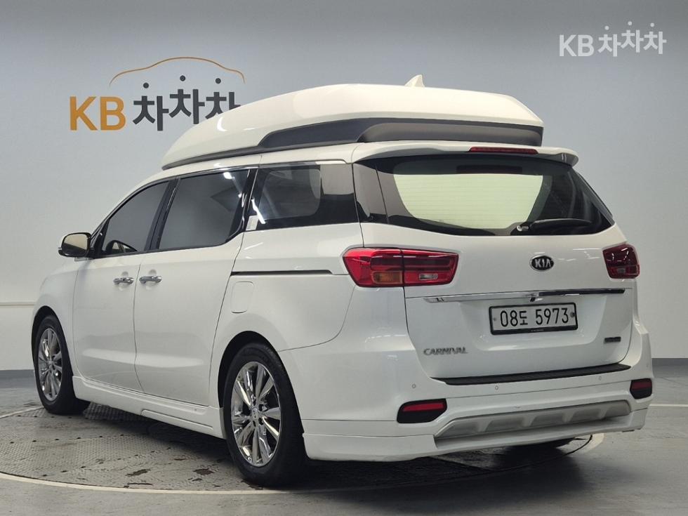 2019 - kia carnival