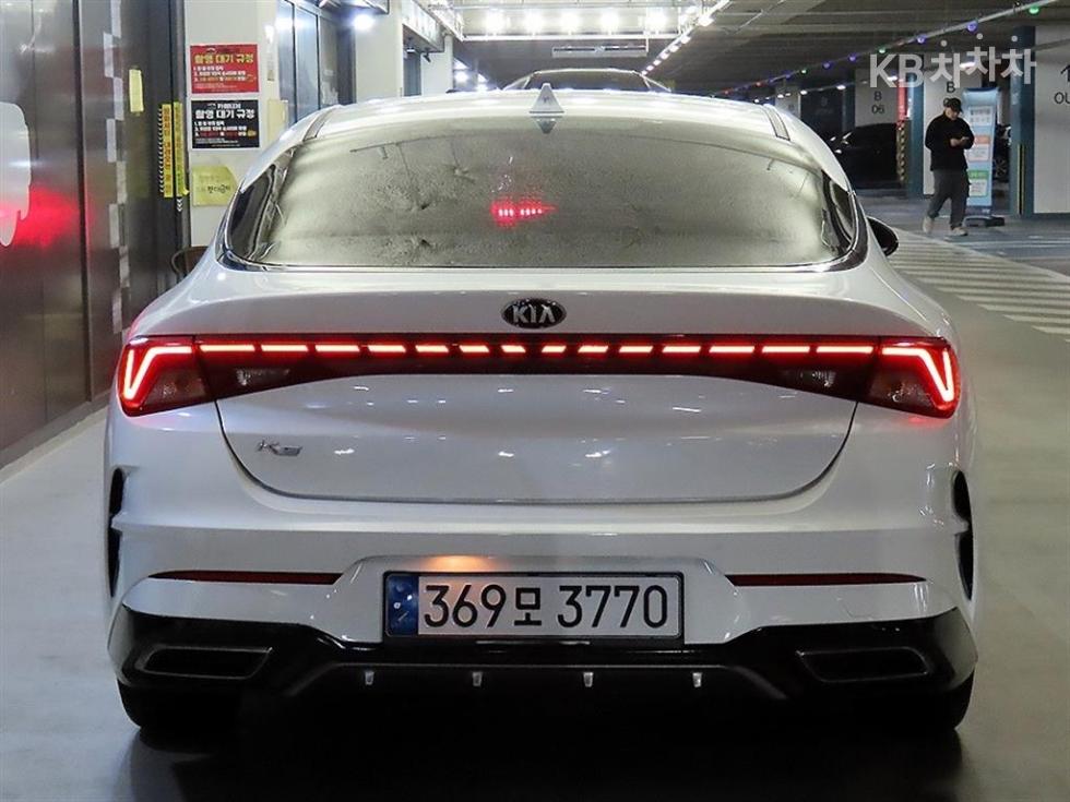 2020 - kia k5