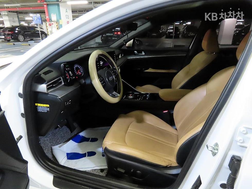 2020 - kia k5