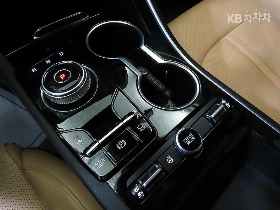 2020 - kia k5