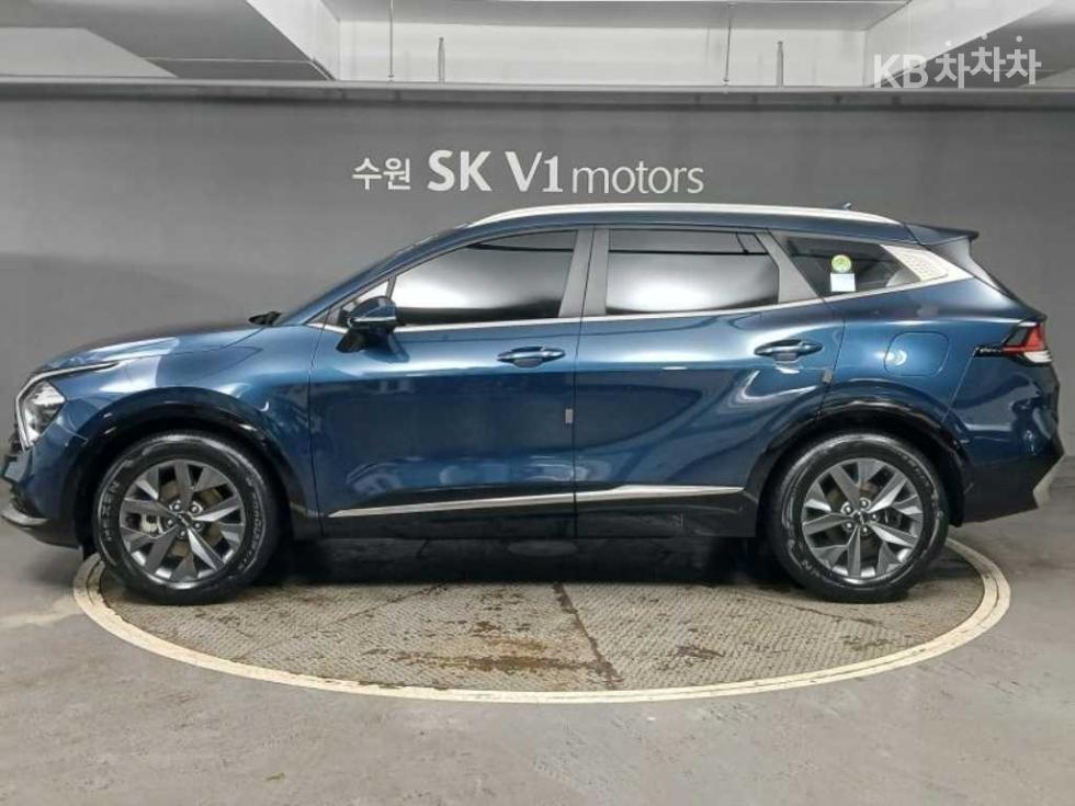 2022 - kia sportage