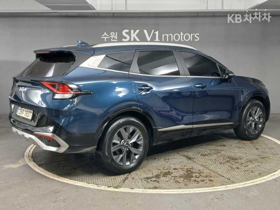 2022 - kia sportage