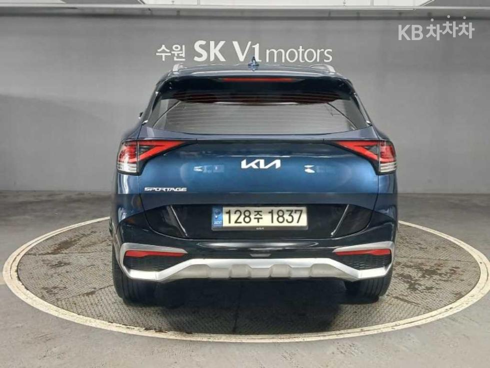 2022 - kia sportage