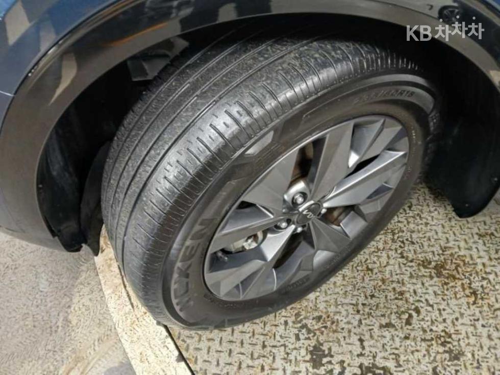 2022 - kia sportage