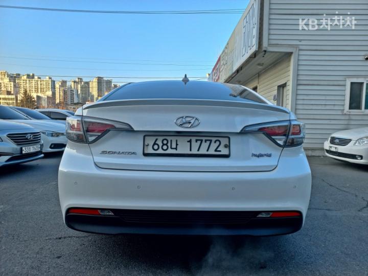 Hyundai Sonata LF Hybrid 2.0 HEV Modern 7