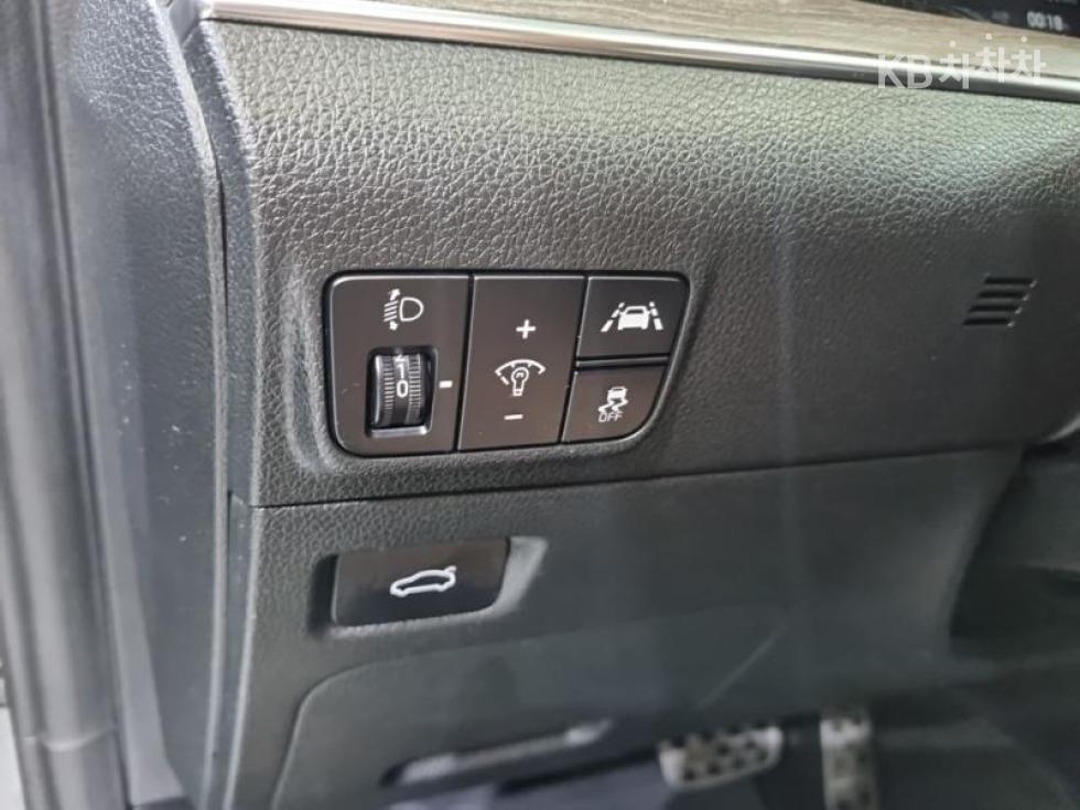 2020 - kia k5