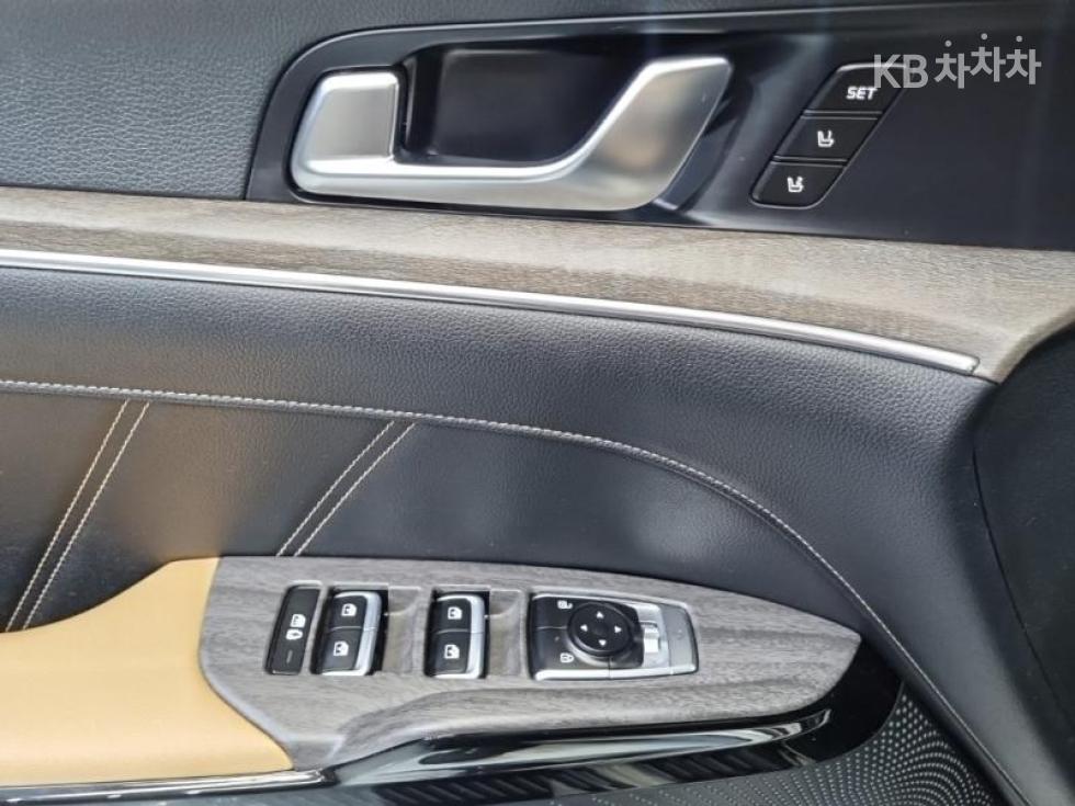 2020 - kia k5