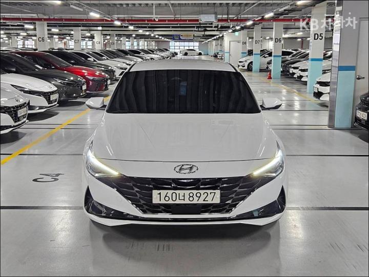 Hyundai Avante Hybrid CN7 Smart