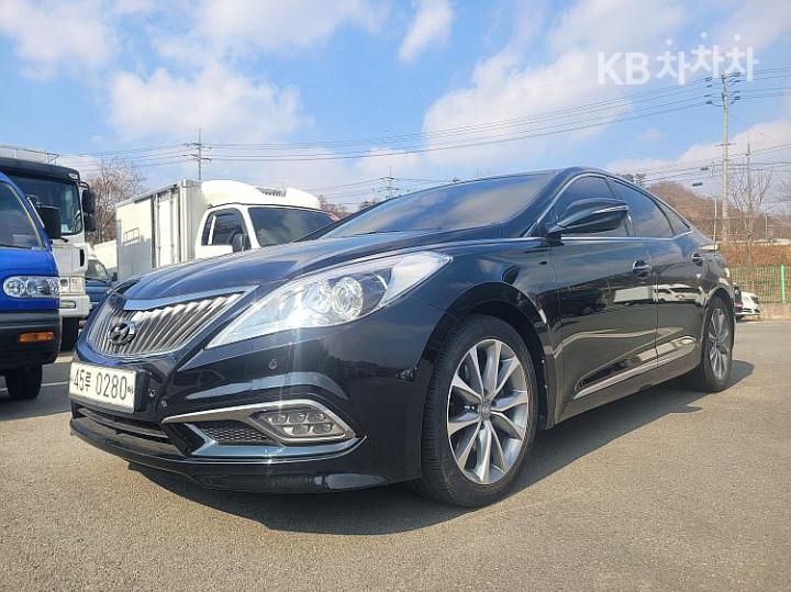 Hyundai Grandeur HG HG240 Modern Collection