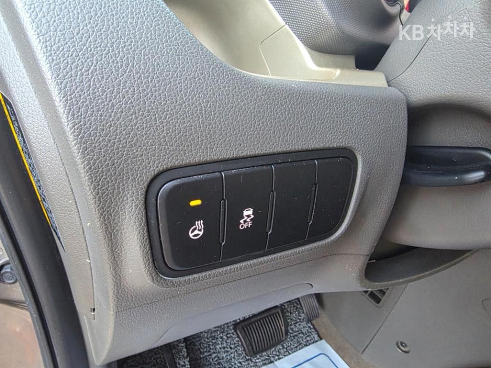 2012 - kia ray