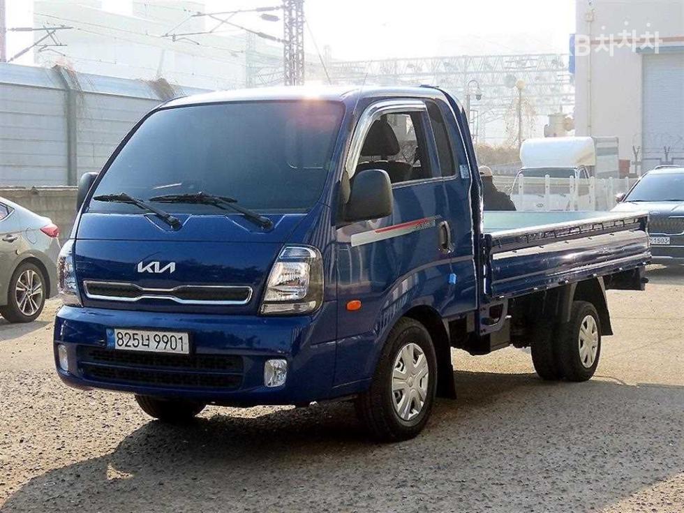 2022 - kia bongo iii