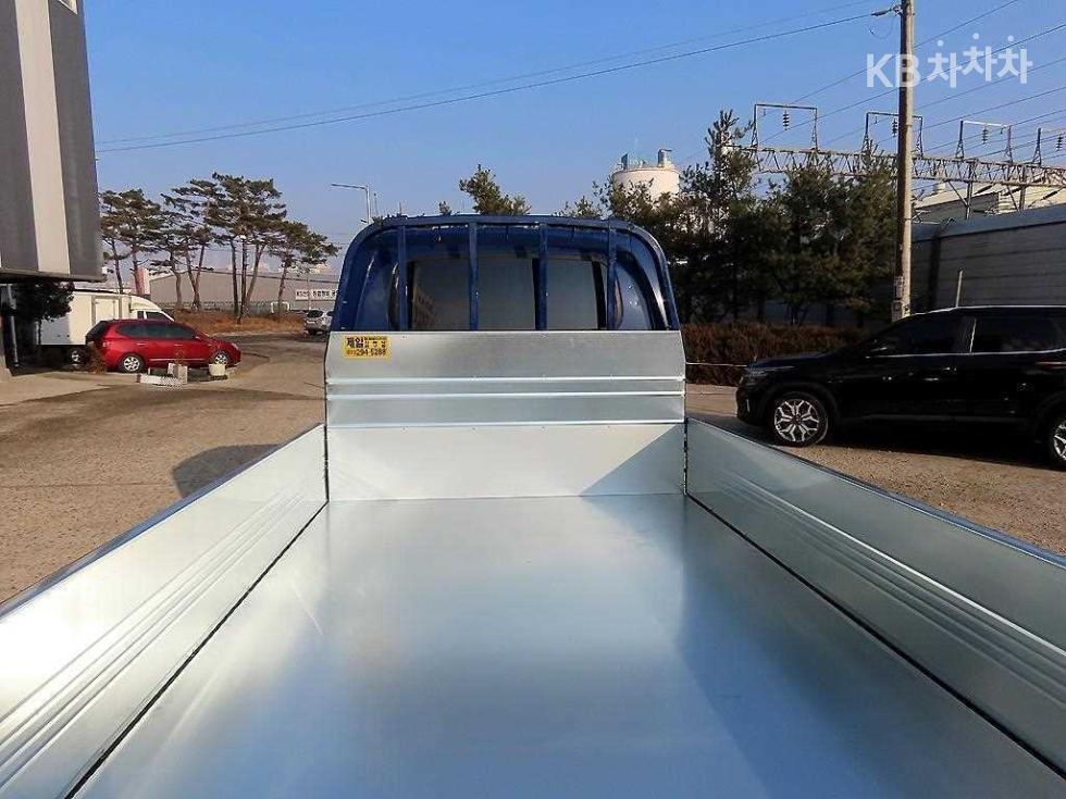 2022 - kia bongo iii