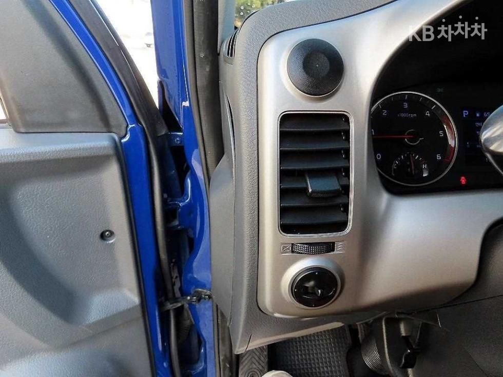 2022 - kia bongo iii
