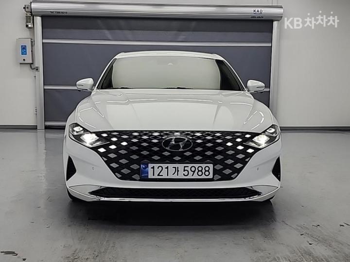 Hyundai Grandeur 2.5 LeBlanc 3