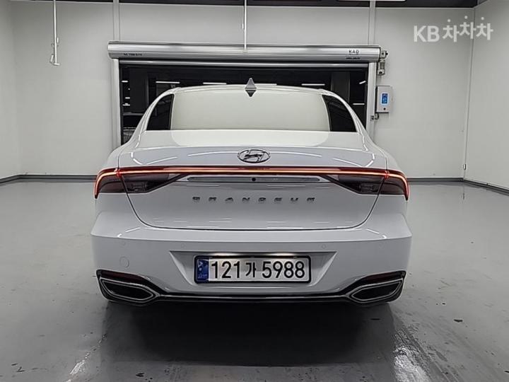 Hyundai Grandeur 2.5 LeBlanc 4