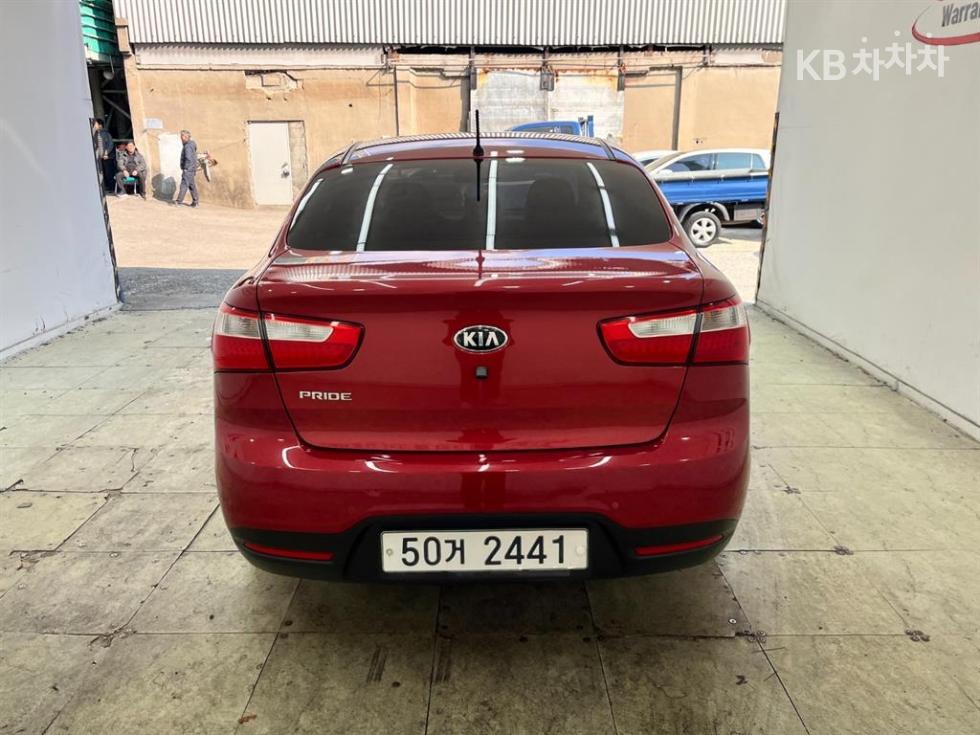 2014 - kia pride