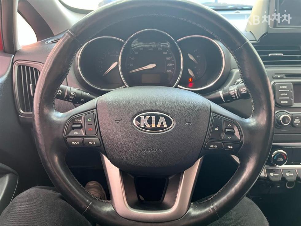 2014 - kia pride