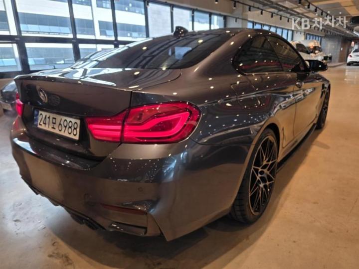 BMW M4 M Series Coupe Competition F82 7