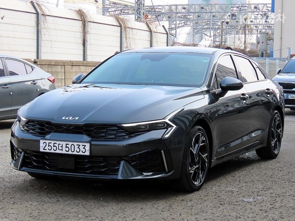2025 - kia k5