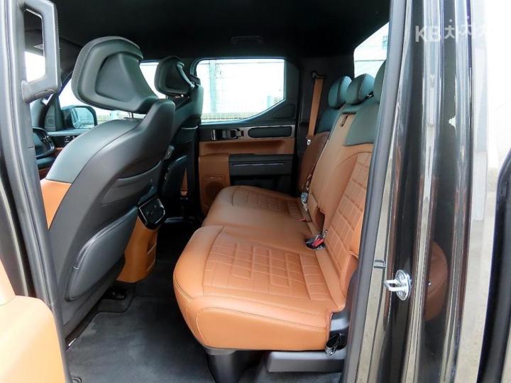 Kia Tasman G2.5 T-GDI 4WD X-Pro 7