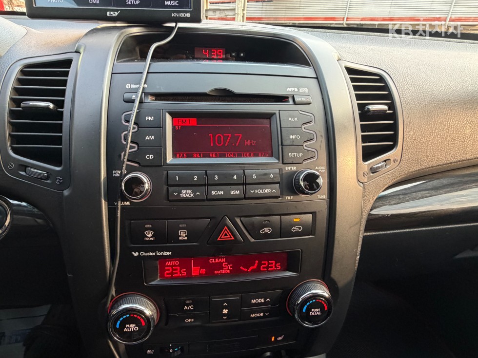 2011 - kia sorento