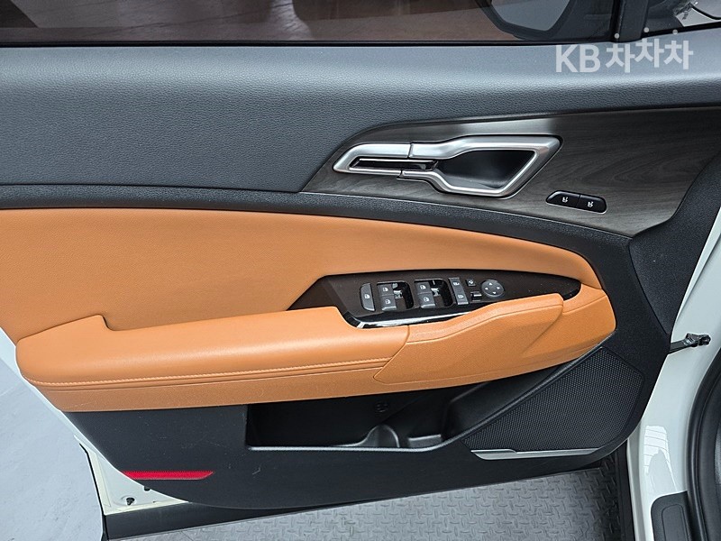 2022 - kia sportage