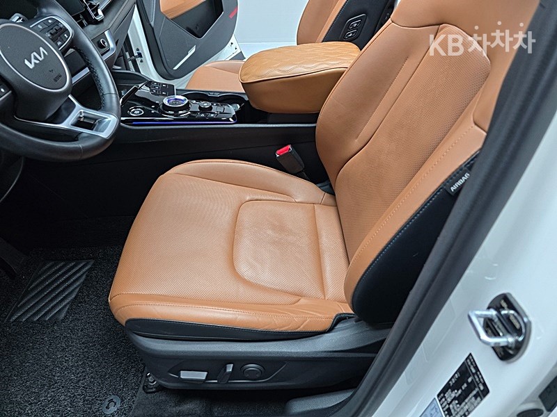 2022 - kia sportage