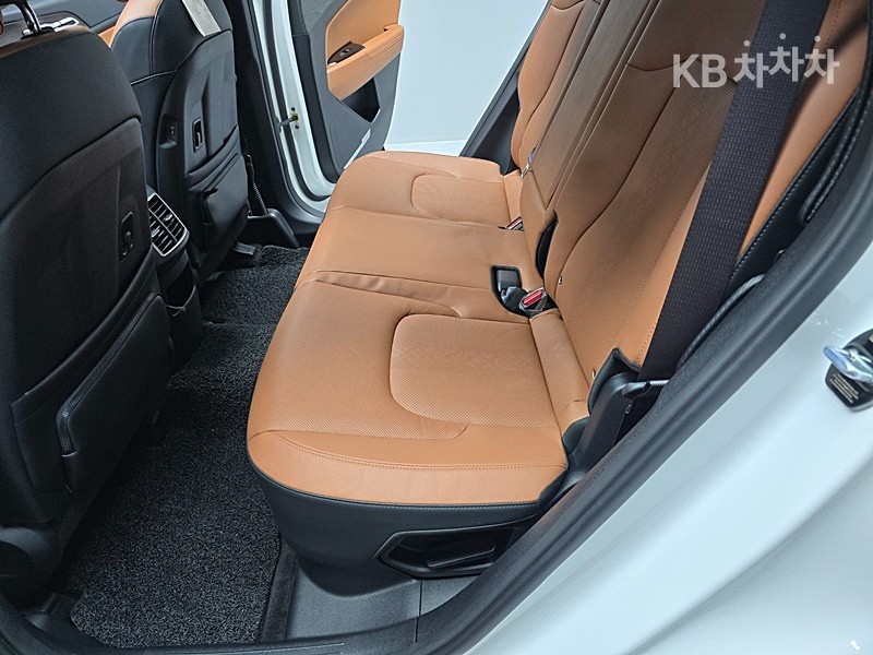 2022 - kia sportage